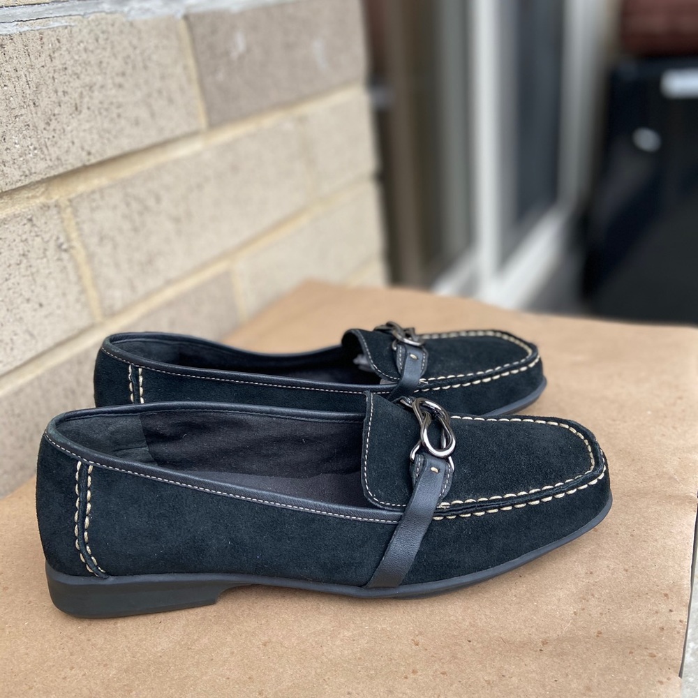 AEROSOLES “MATTER OF FACT” LOAFERS